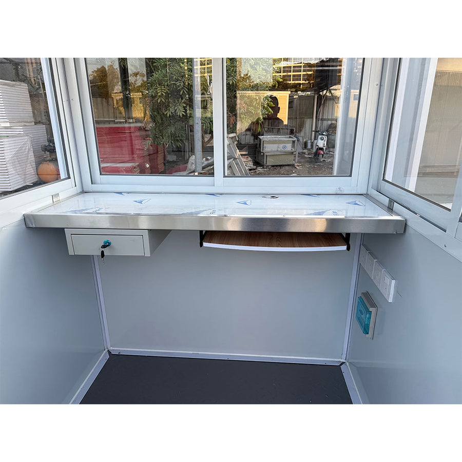 5×5 Diamond Plated Mobile Guard Shack with AC