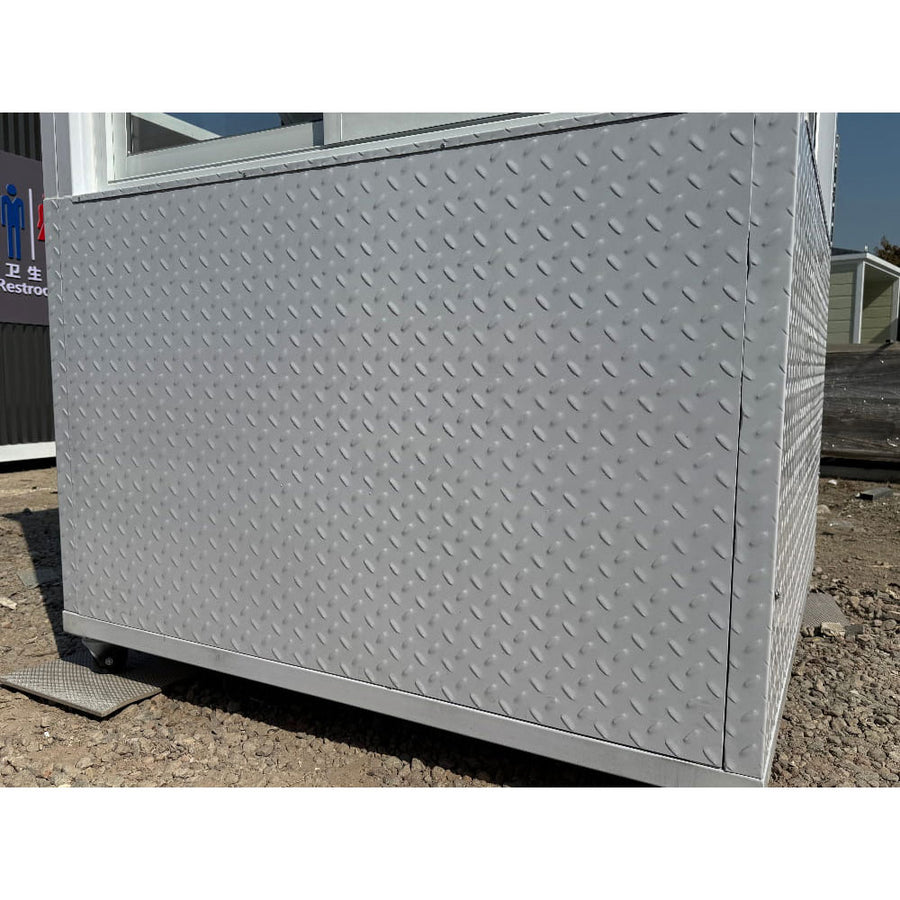 5×5 Diamond Plated Mobile Guard Shack with AC