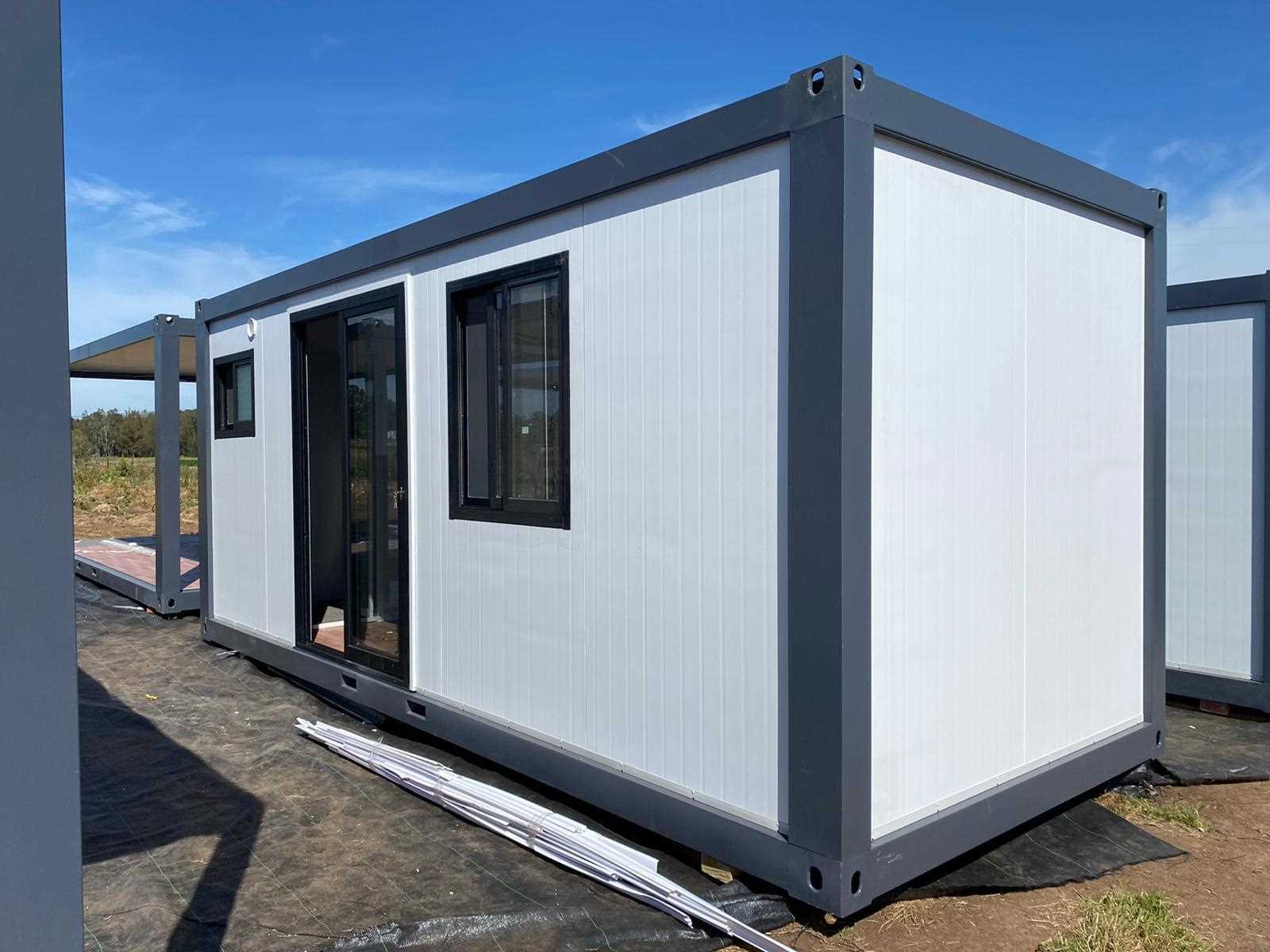 Frame Container House Black Frame 20ft Container House With a Full Bathroom