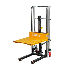 Carregar imagem no visualizador da galeria, Lightweight Manual Stacker 880 lb Capacity, 45 in Forks
