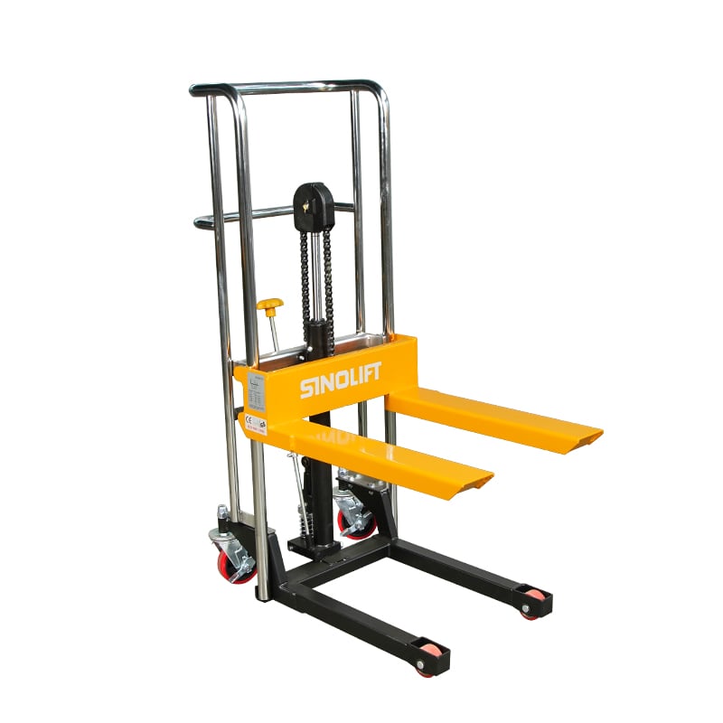 Lightweight Manual Stacker 880 lb Capacity, 45 in Forks