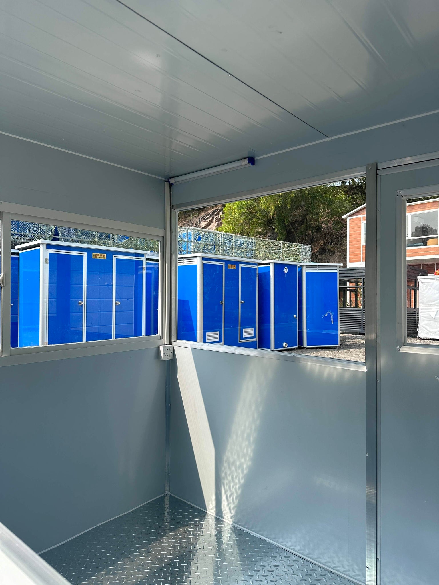 Booth Loading Blue Guard Booth With AC & Heating in Multiple Sizes